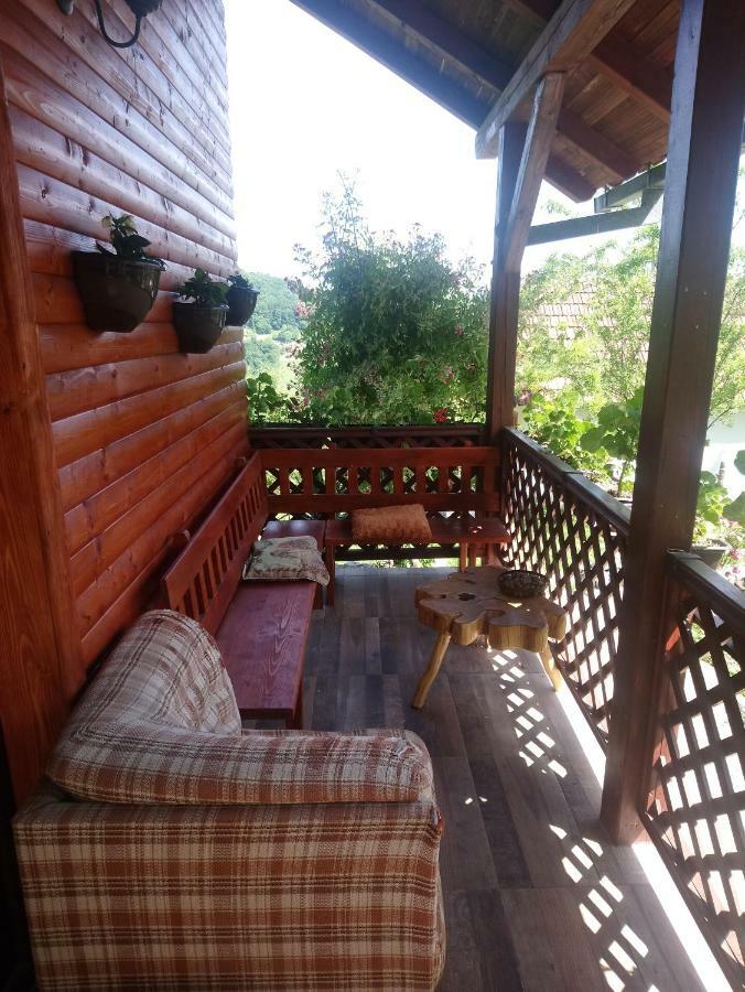Guest House Little Heaven Užice Esterno foto