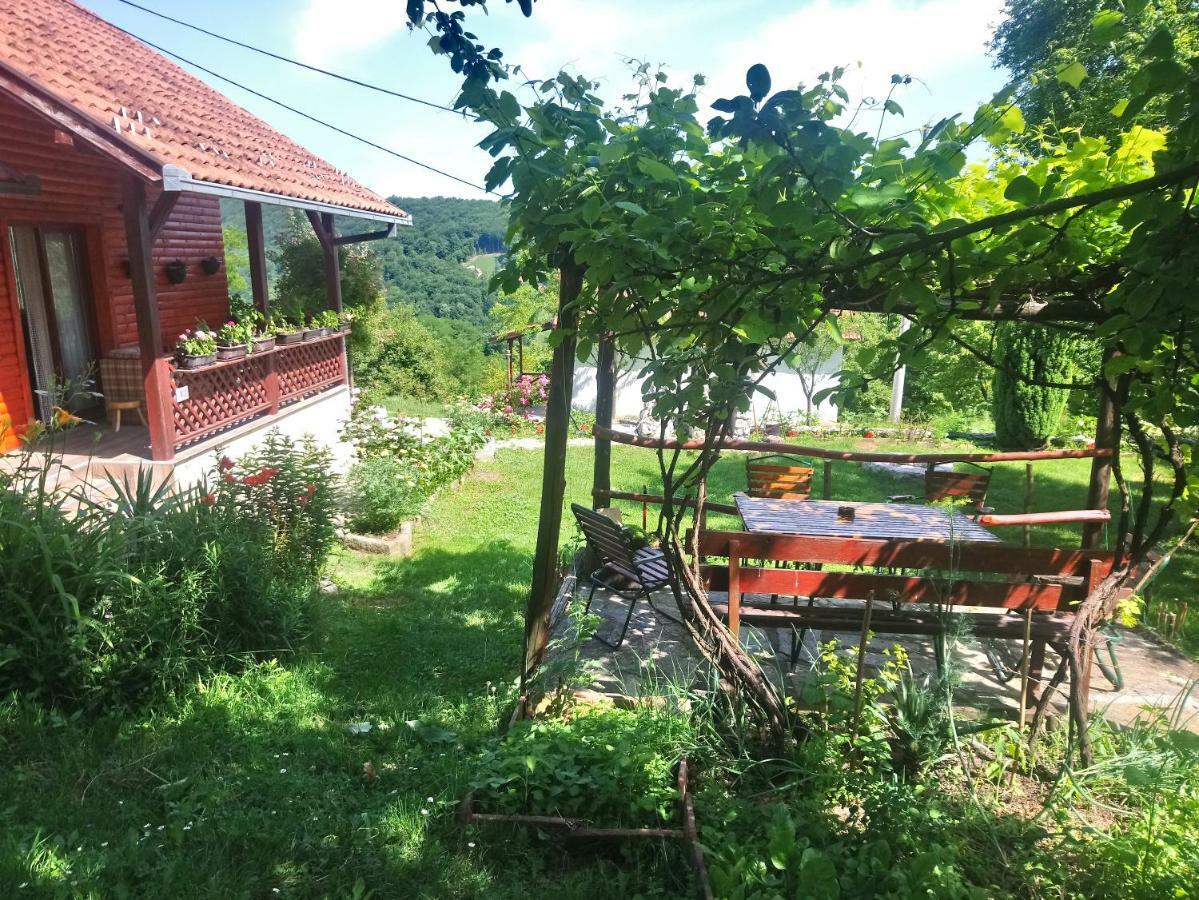 Guest House Little Heaven Užice Esterno foto