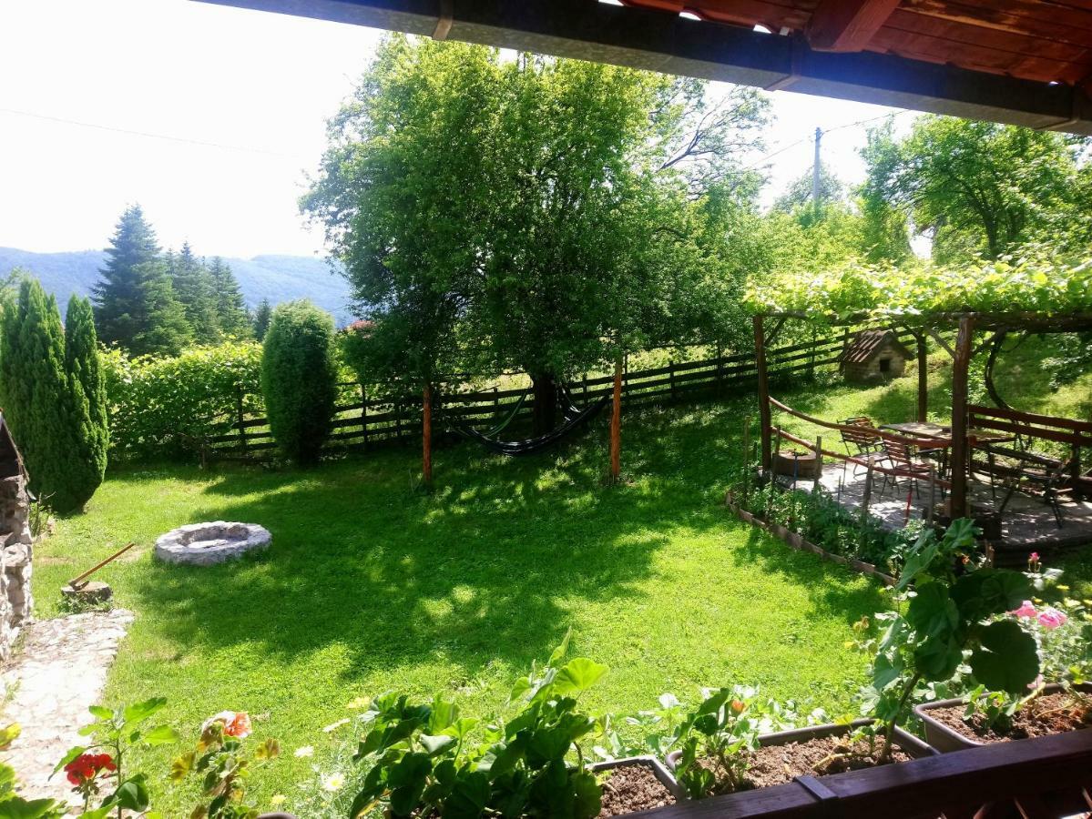 Guest House Little Heaven Užice Esterno foto